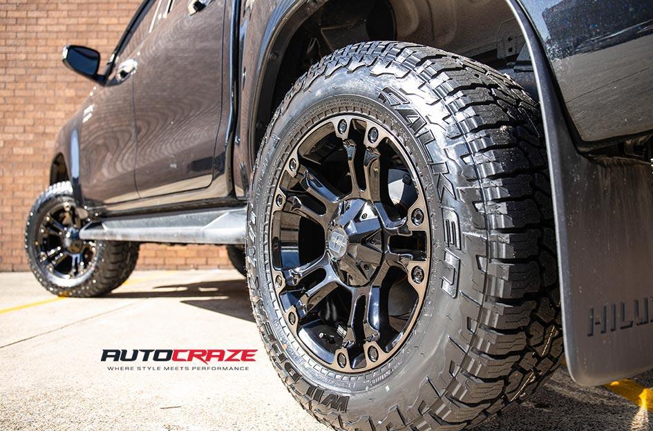 TOYOTA HILUX N80 4WD BROOKLYN BLACK MACHINED WITH DARK TINT